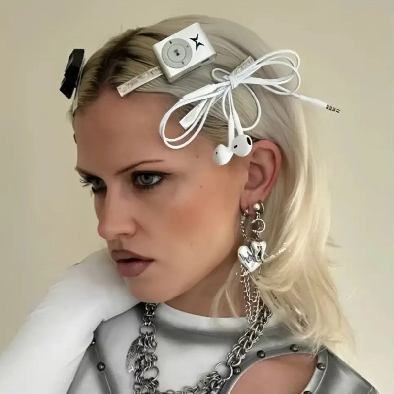 Модные ретро-наушники Y2K в ст – обзор и цена Tech Inspired Accessories